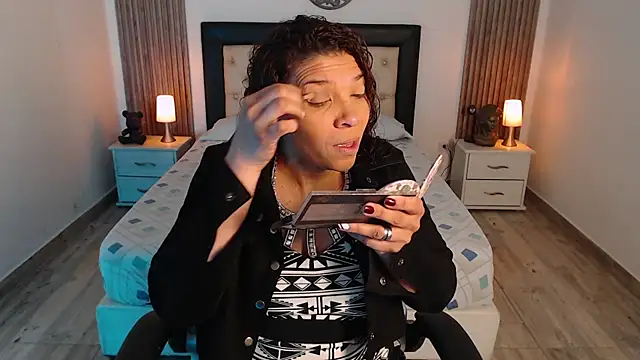 Snapshot of Serena_Houstonn chatting on November 2025 11:14:01 AM Serena Houstonn online show from November 2025 11:14:01 AM