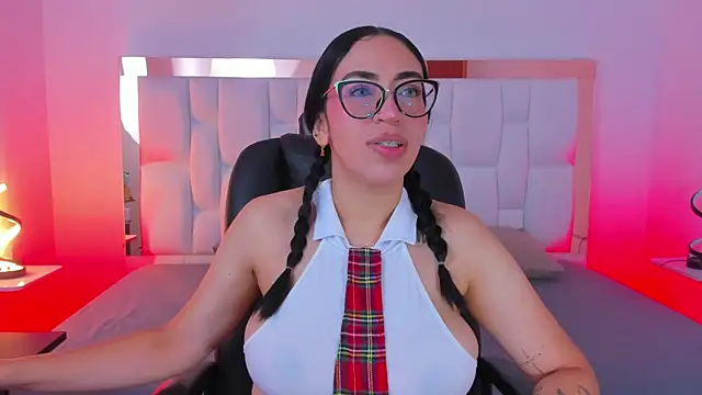 Snapshot of Camille_Juicy chatting on September 2025 12:45:01 PM Camille Juicy online show from September 2025 12:45:01 PM