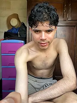 Axel-Mejia online show from November 2025 06:34:01 PM