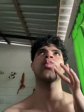 Axel-Mejia online show from April 2026 07:48:01 PM