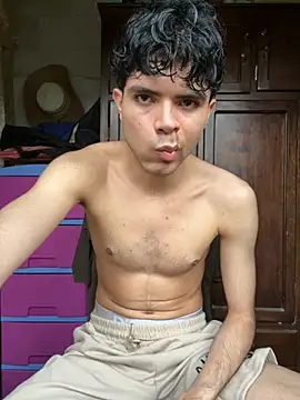 Axel-Mejia online show from November 2025 08:57:02 PM