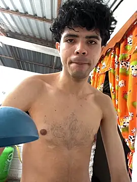 Axel-Mejia online show from December 2025 01:43:02 PM