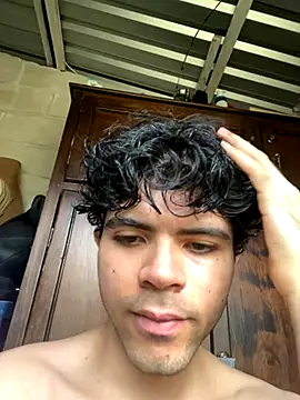 Axel-Mejia online show from November 2025 07:17:02 PM