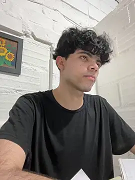 Snapshot of Axel-Mejia chatting on May 2026 02:15:02 AM Axel-Mejia online show from May 2026 02:15:02 AM