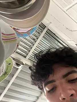 Snapshot of Axel-Mejia chatting on April 2026 08:33:01 PM Axel-Mejia online show from April 2026 08:33:01 PM