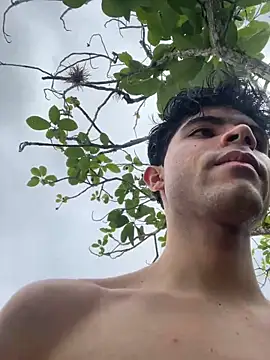 Axel-Mejia online show from February 2026 06:43:02 PM