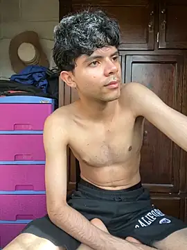 Axel-Mejia online show from December 2025 08:52:01 PM