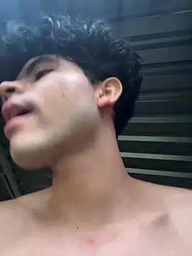 Snapshot of Axel-Mejia chatting on May 2026 12:58:01 PM Axel-Mejia online show from May 2026 12:58:01 PM