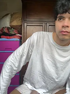 Axel-Mejia online show from February 2026 12:43:02 PM