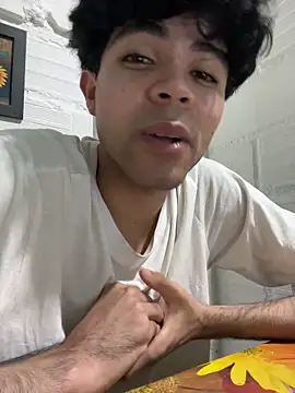 Snapshot of Axel-Mejia chatting on April 2026 02:27:02 AM Axel-Mejia online show from April 2026 02:27:02 AM