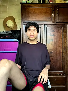 Snapshot of Axel-Mejia chatting on October 2025 01:10:01 PM Axel-Mejia online show from October 2025 01:10:01 PM