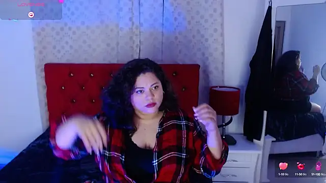 merly chica online show from October 2025 01:01:02 PM