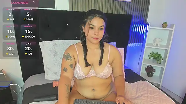 nanny  cute online show from October 2025 03:18:01 AM