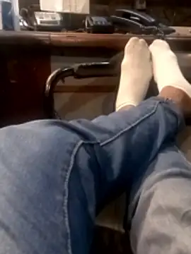 Snapshot of vergonvenco chatting on October 2025 09:10:02 AM vergonvenco online show from October 2025 09:10:02 AM