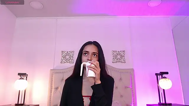Leilani- online show from October 2025 03:34:01 PM