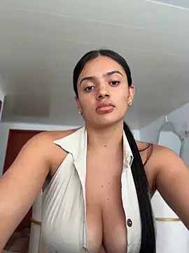 AnaaFaith  online show from April 2026 06:37:02 PM