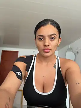 AnaaFaith  online show from April 2026 07:04:01 PM