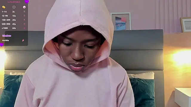  emma willliams  online show from October 2025 01:43:02 PM