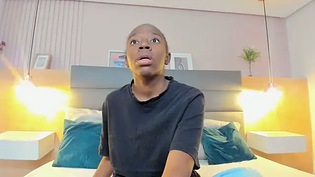  emma willliams  online show from November 2025 01:48:02 PM