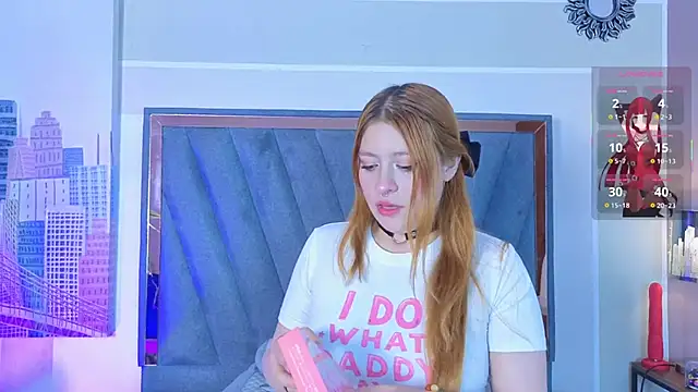 VelvetFox  online show from May 2026 09:40:02 PM