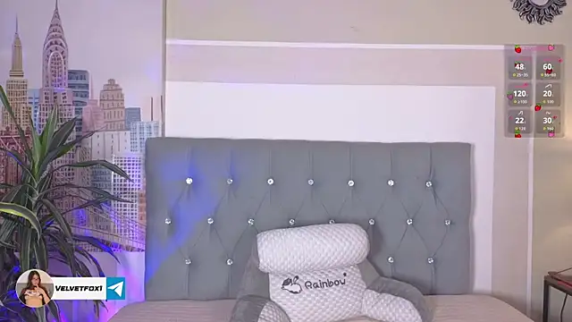 VelvetFox  online show from November 2025 07:28:02 PM