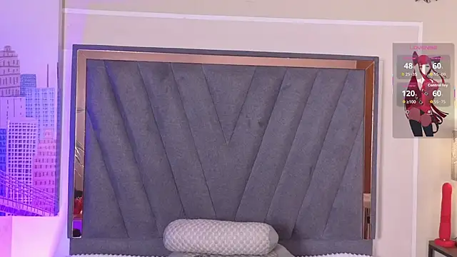 Snapshot of VelvetFox_ chatting on June 2026 07:44:02 PM VelvetFox online show from June 2026 07:44:02 PM