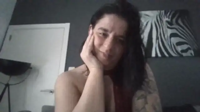 hottyFcup online show from February 2026 12:05:01 PM