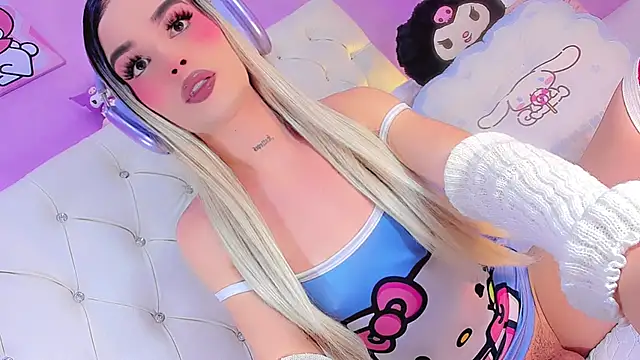 Snapshot of Cattleya_White_ll chatting on November 2025 09:18:01 PM Cattleya White ll online show from November 2025 09:18:01 PM