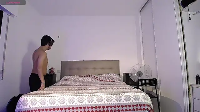 Snapshot of Dimax_xxx chatting on October 2025 10:21:02 PM Dimax xxx online show from October 2025 10:21:02 PM