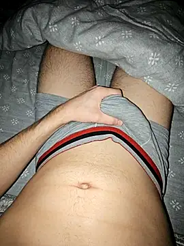 Snapshot of NonDirloAllaMamma chatting on October 2025 08:42:01 PM NonDirloAllaMamma online show from October 2025 08:42:01 PM