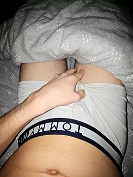 Snapshot of NonDirloAllaMamma chatting on November 2025 08:23:02 PM NonDirloAllaMamma online show from November 2025 08:23:02 PM