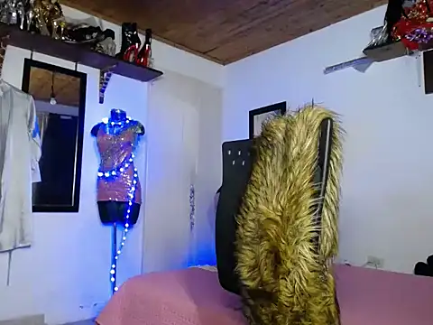 sashastarfire online show from November 2025 05:33:01 AM