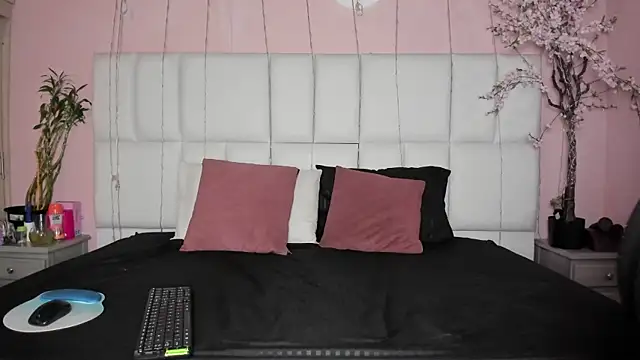 Snapshot of sofiagomez__ chatting on September 2025 07:13:01 PM sofiagomez online show from September 2025 07:13:01 PM