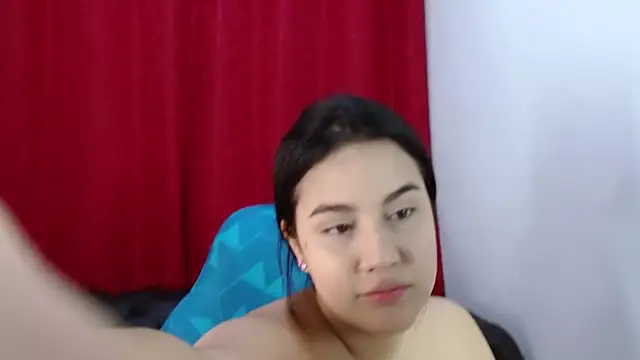 ValentinaMillers  online show from March 2026 01:11:02 PM