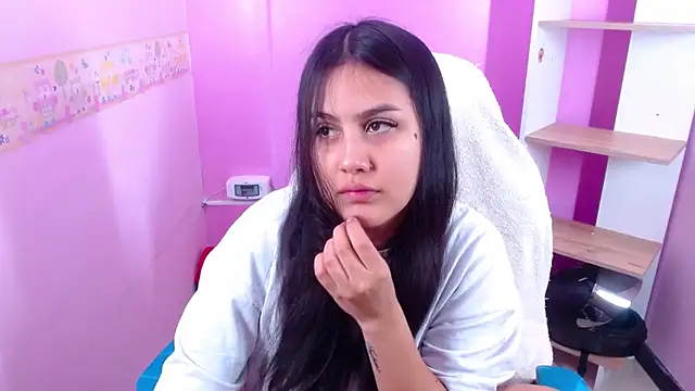 ValentinaMillers  online show from September 2025 12:56:02 PM