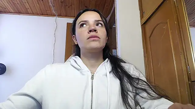 Skylar Serenity online show from October 2025 07:13:01 PM