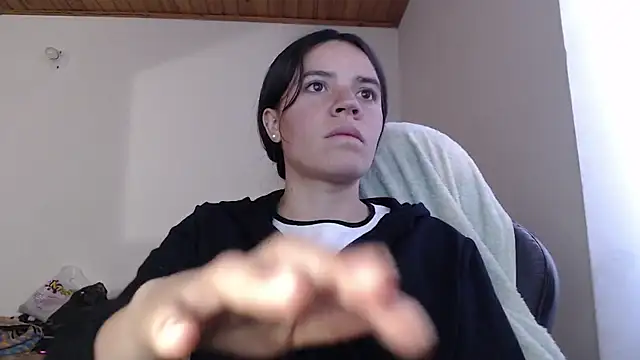 Skylar Serenity online show from December 2025 08:14:02 PM