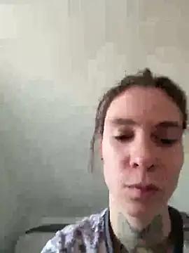 HoneySquirrel online show from November 2025 11:14:01 AM