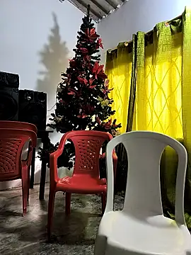 giannis090 online show from December 2025 08:17:02 PM