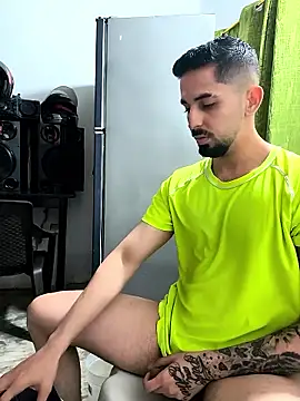 giannis090 online show from April 2026 05:21:02 AM