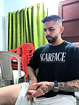 giannis090 online show from February 2026 03:35:02 AM