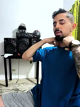 giannis090 online show from October 2025 03:50:01 AM