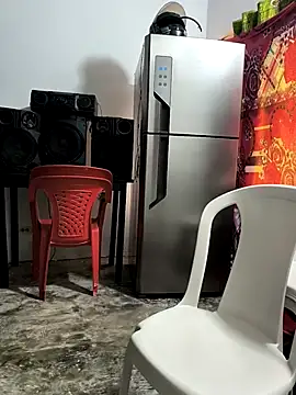 giannis090 online show from November 2025 09:08:02 PM