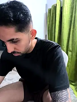 giannis090 online show from September 2025 04:18:01 AM