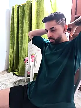 giannis090 online show from February 2026 03:39:01 AM