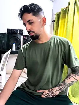 giannis090 online show from October 2025 09:51:01 PM