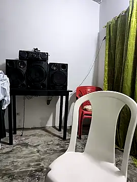 giannis090 online show from October 2025 04:24:02 AM