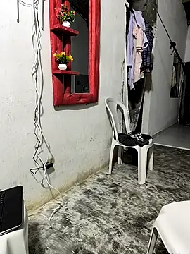 giannis090 online show from October 2025 05:20:01 AM