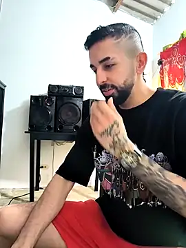 giannis090 online show from November 2025 07:58:01 PM