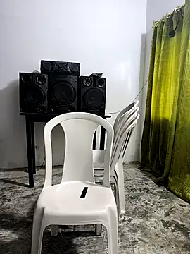 giannis090 online show from October 2025 09:49:01 PM